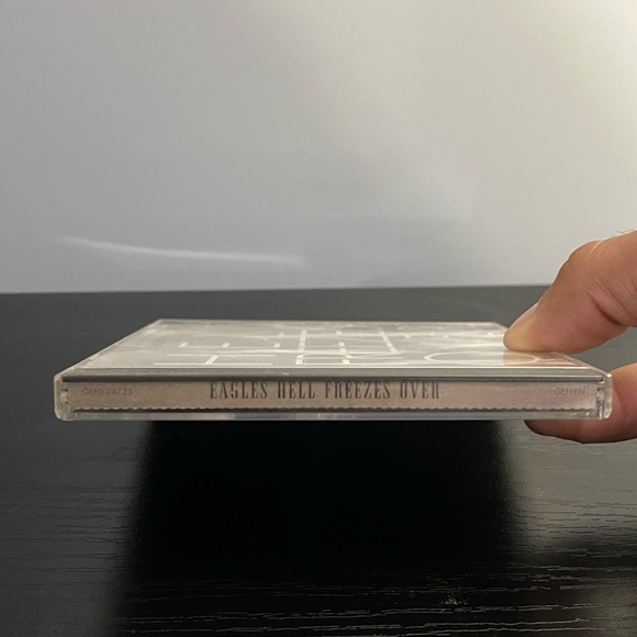 Eagles 'Hell Freezes Over' CD (2 Copies) - Picture 3 of 8